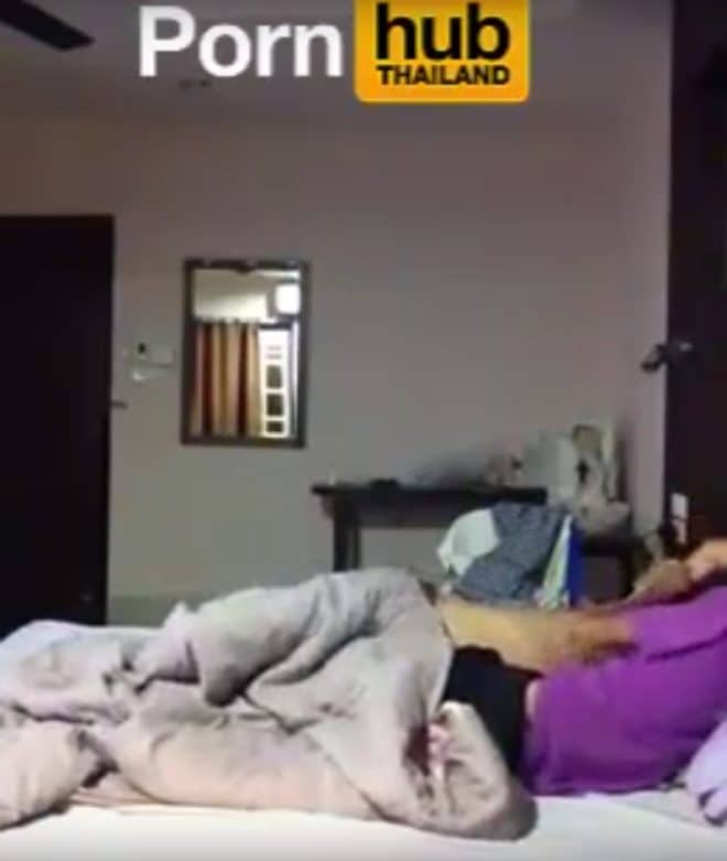 มัธยม ตั้งกล้อง ถ่ายคลิป เย็ดแฟนสาว ที่บ้าน เสียงไทย  